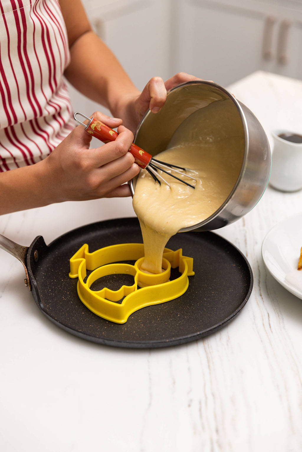 Farm Friends Breakfast Set – Egg & Pancake Mold with Whisk