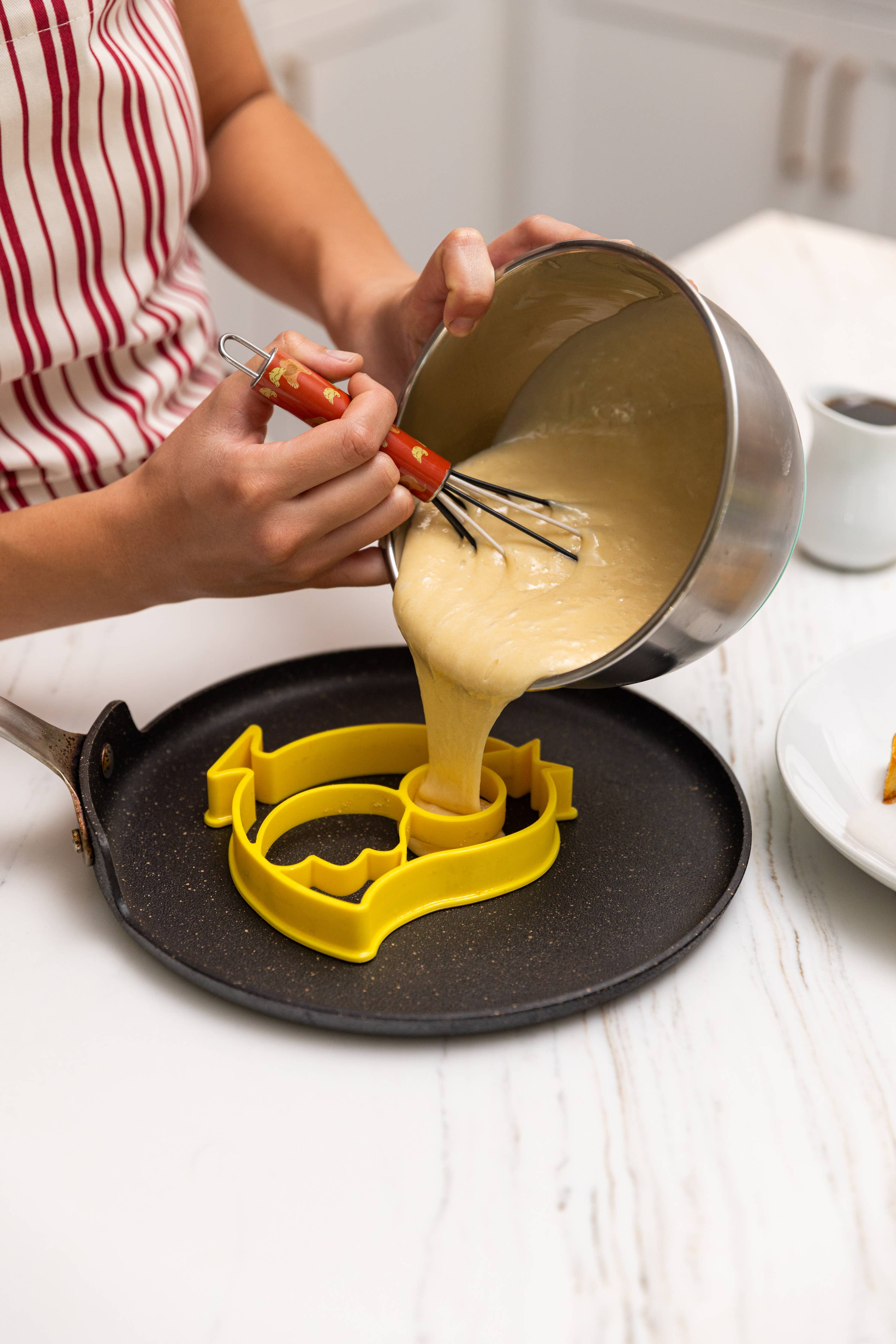 Farm Friends Breakfast Set – Egg & Pancake Mold with Whisk